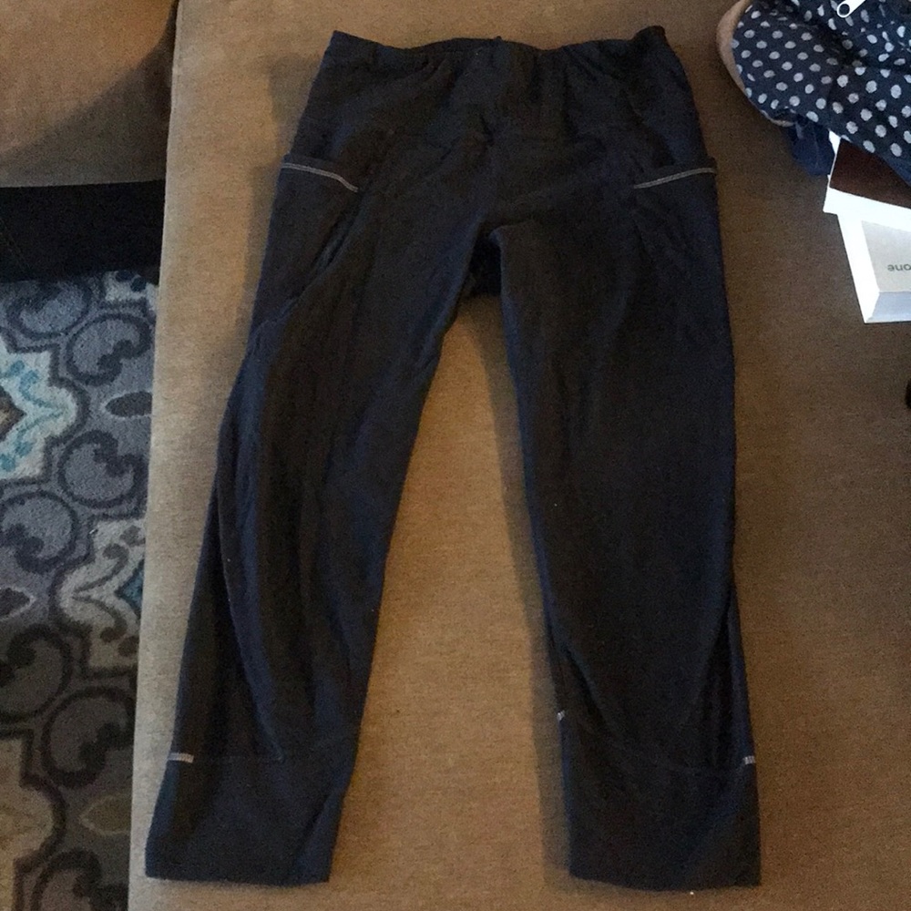 Athleta 7/8 black legging